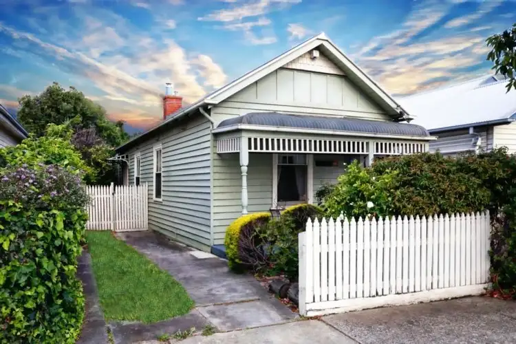 35 Coronation Street, Kingsville VIC 3012