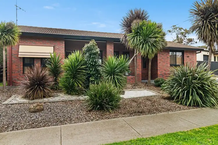 Main view of Homely house listing, 252 Mackenzie Street West, Kangaroo Flat VIC 3555
