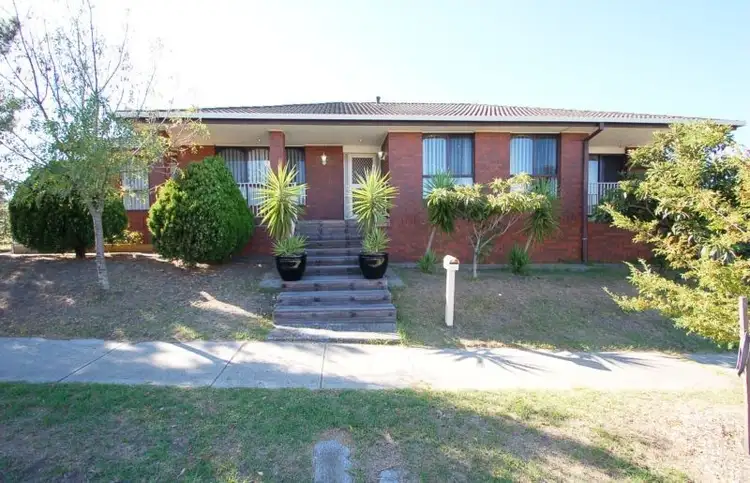 2 Nourell Court, Meadow Heights VIC 3048