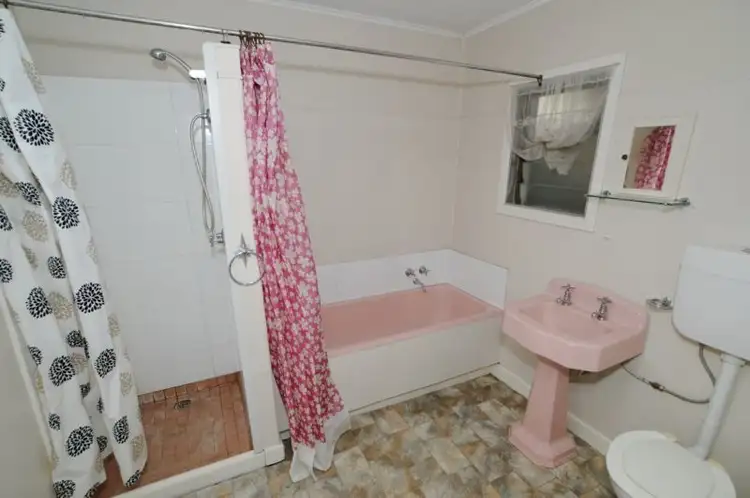 Fourth view of Homely house listing, 7 Ovens Street, Wangaratta VIC 3677