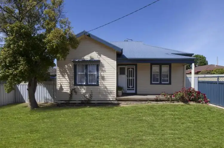 14 Rundell Street, Ararat VIC 3377