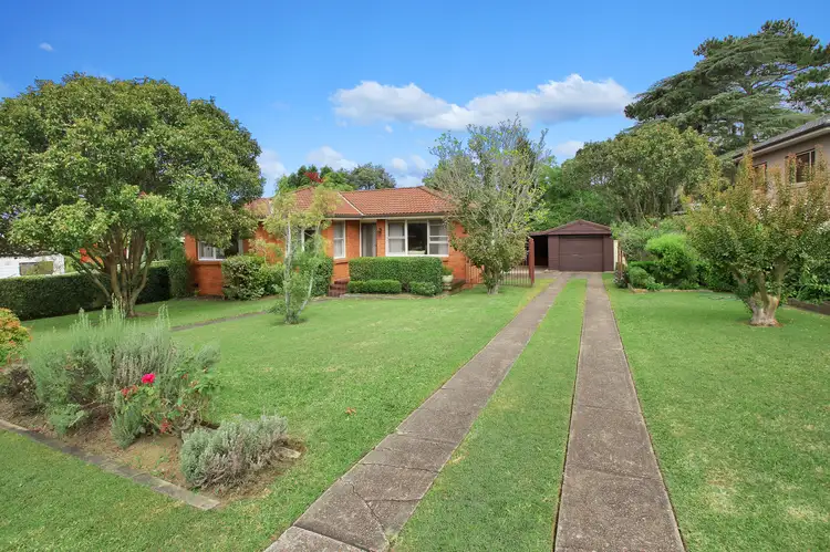 7 Holmes Ave, Oatlands NSW 2117