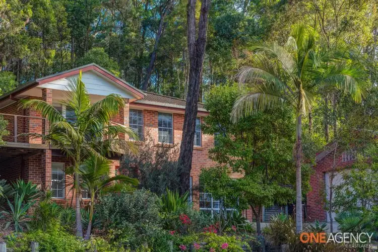 8 Forest Oak Place, Caves Beach NSW 2281