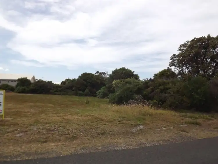 40 MARINE STREET, Cape Paterson VIC 3995