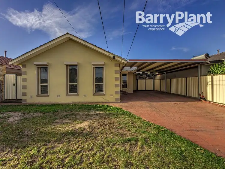 24 Grevillea Road, Kings Park VIC 3021