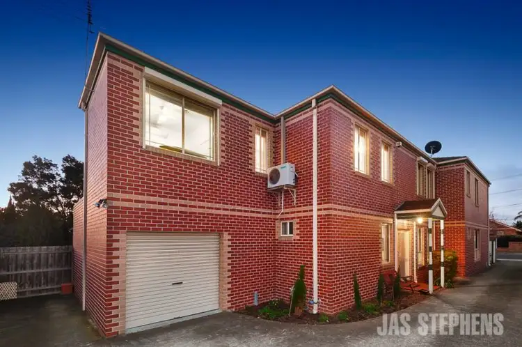 2/25 Stanlake Street, Footscray VIC 3011