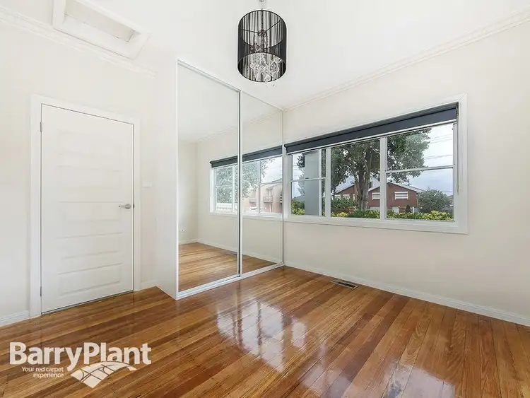 Sixth view of Homely unit listing, 1/32 Kodre Street, St Albans VIC 3021
