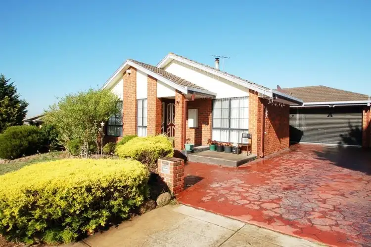 21 Redwood Close, Meadow Heights VIC 3048