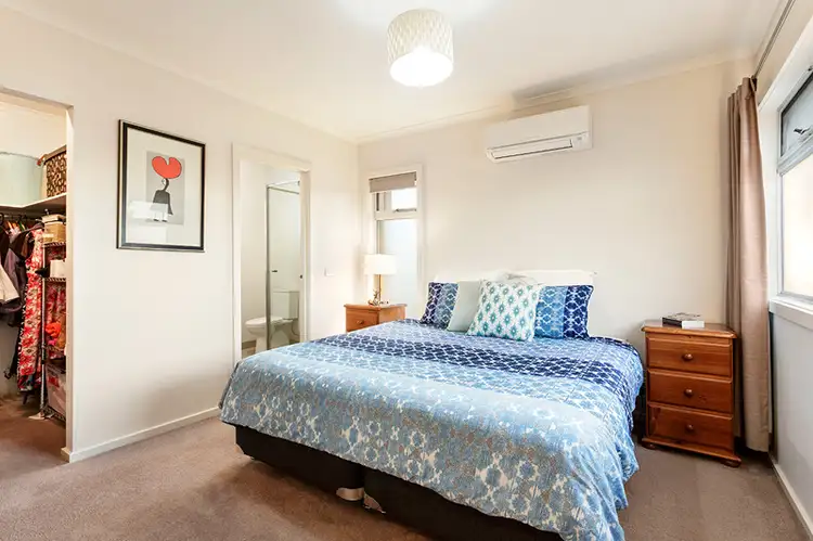 Sixth view of Homely townhouse listing, 2/5 Ceram Court, Heidelberg West VIC 3081