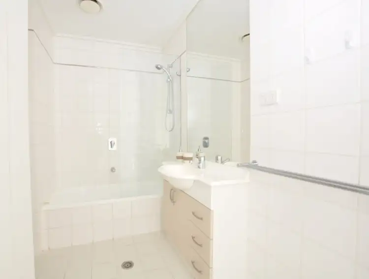 Fifth view of Homely apartment listing, 406/28 Bank Street, South Melbourne VIC 3205