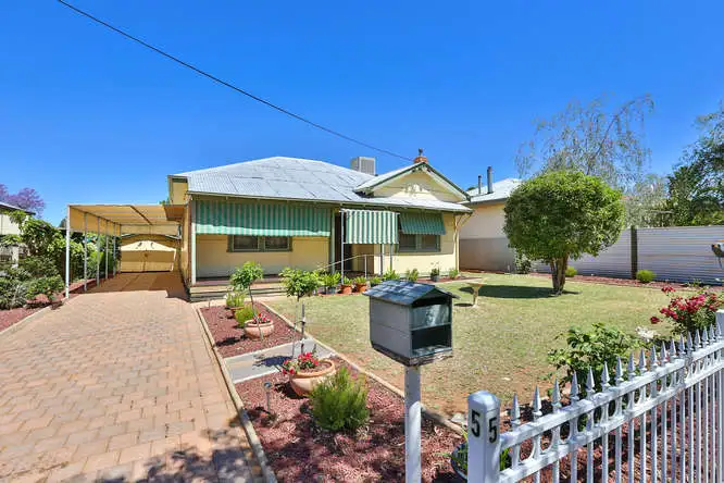 Main view of Homely house listing, 5 Whittaker Crescent, Red Cliffs VIC 3496