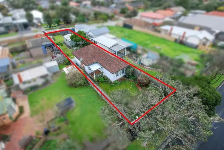 1 Tarella Road, Chelsea VIC 3196