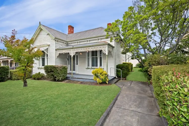 205 Mill Street, Lake Wendouree VIC 3350