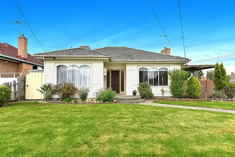17 Basil Street, Fawkner VIC 3060
