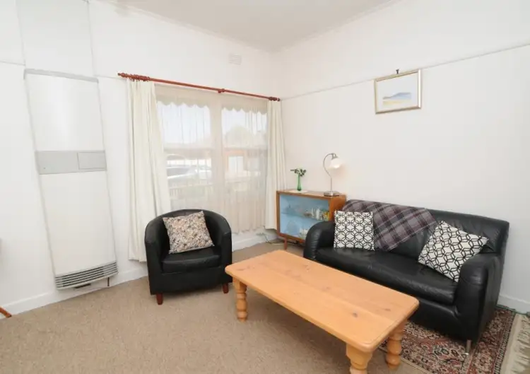 Fifth view of Homely house listing, 1 Gayer Avenue, Wangaratta VIC 3677