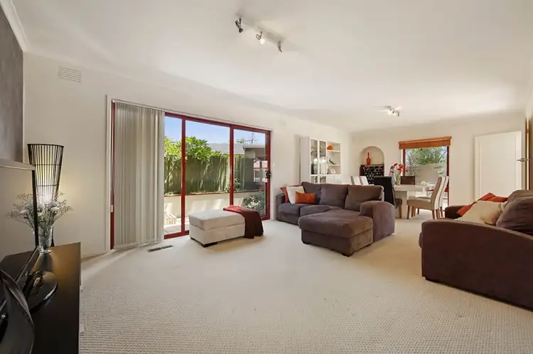 2 Oranna Court, Glen Waverley VIC 3150