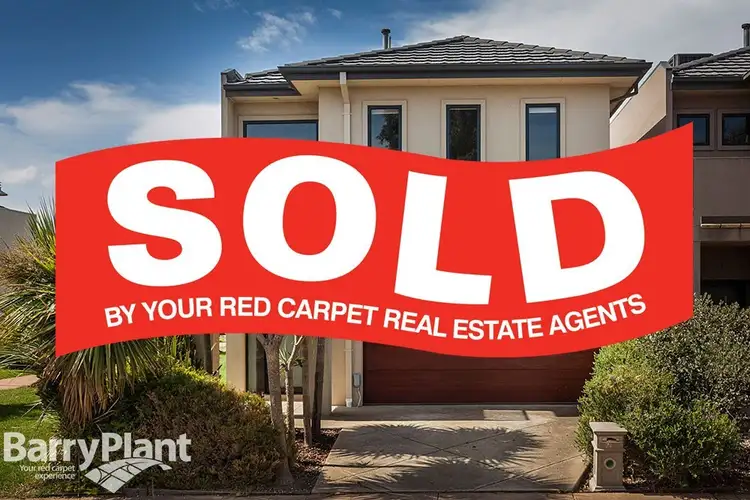 74 Middle Park Drive, Sanctuary Lakes VIC 3030