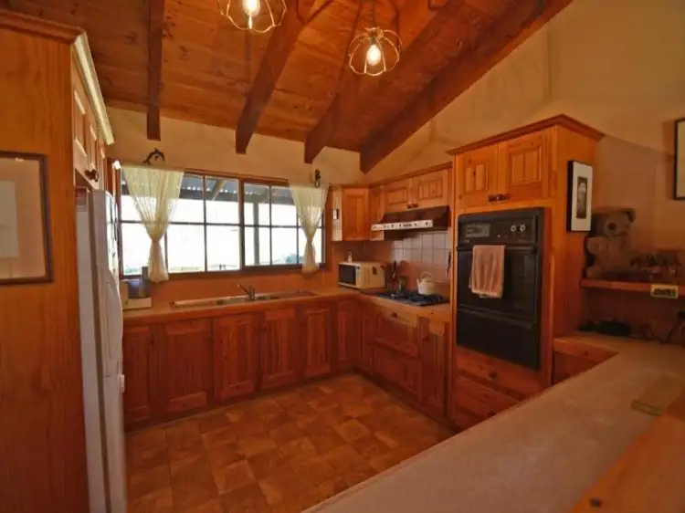Second view of Homely house listing, 524 Tarnagulla - Laanecoorie Road, Laanecoorie VIC 3463