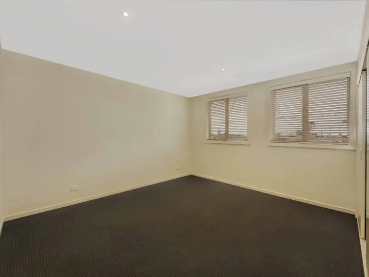 Sixth view of Homely unit listing, 1/12 Henry Street, St Albans VIC 3021