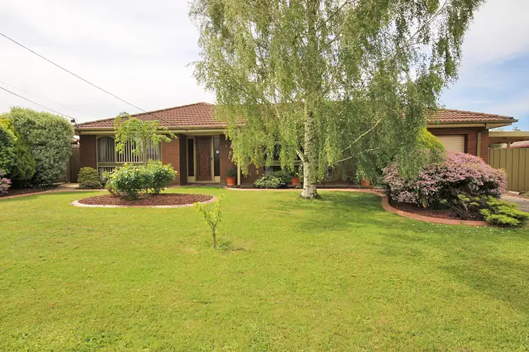 2 Aminya Avenue, Delacombe VIC 3356