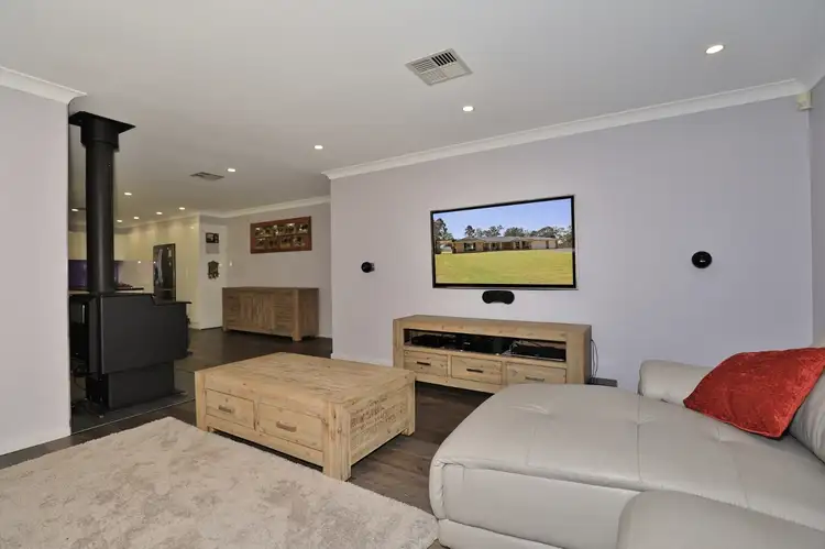 Fourth view of Homely house listing, 9 Kookaburra Close, Weston NSW 2326