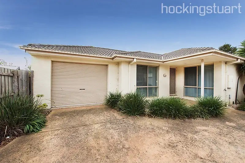Main view of Homely unit listing, 2/1 Bemersyde Drive, Berwick VIC 3806