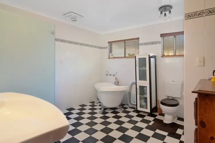 Fifth view of Homely house listing, 10 Byron Avenue, North Nowra NSW 2541