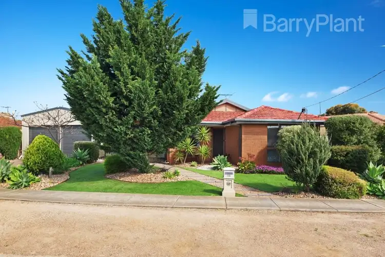 Second view of Homely house listing, 66 Iluka Drive, Werribee VIC 3030
