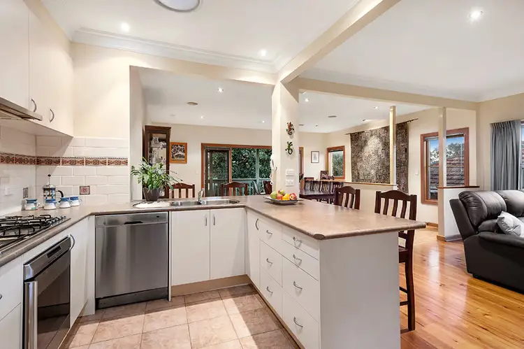 Fifth view of Homely house listing, 38 Grandview Grove, Rosanna VIC 3084
