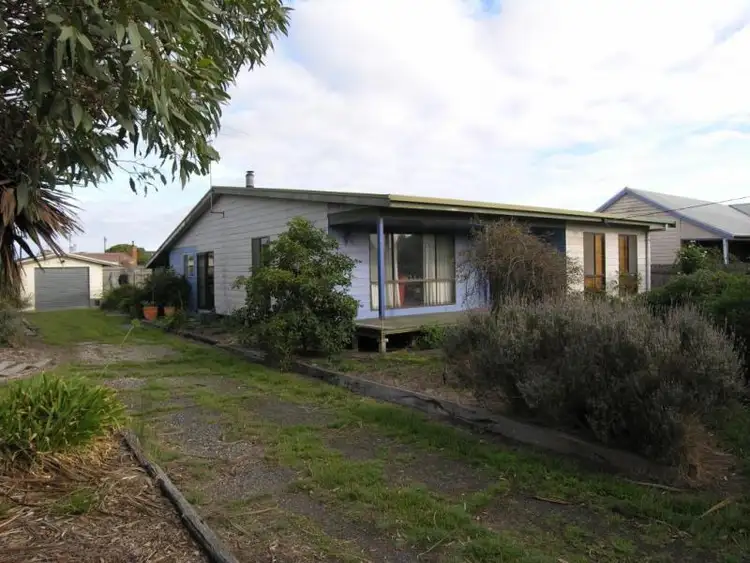 5 Newton Street, Seaspray VIC 3851