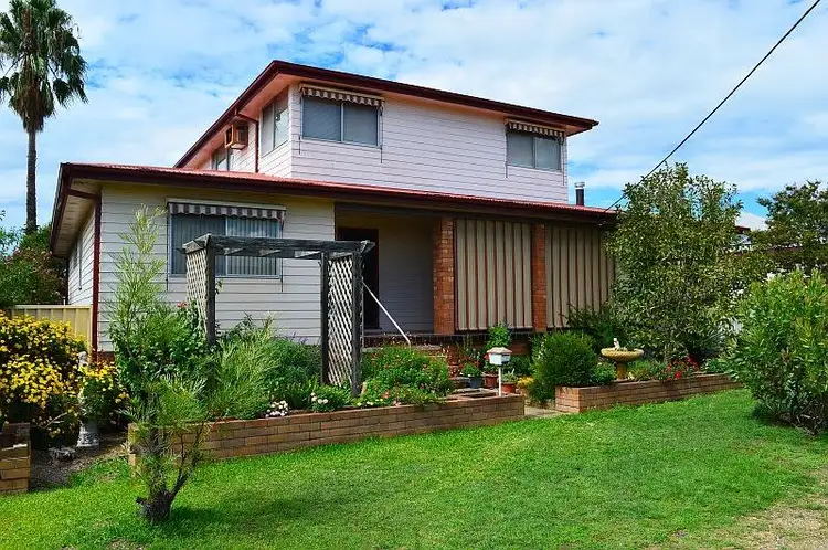10 Fifth Street, Cessnock NSW 2325