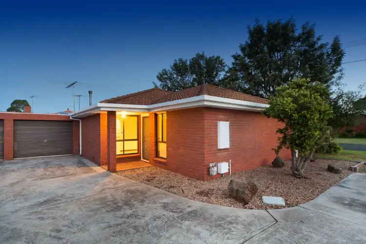 4/16 Bower Drive, Werribee VIC 3030