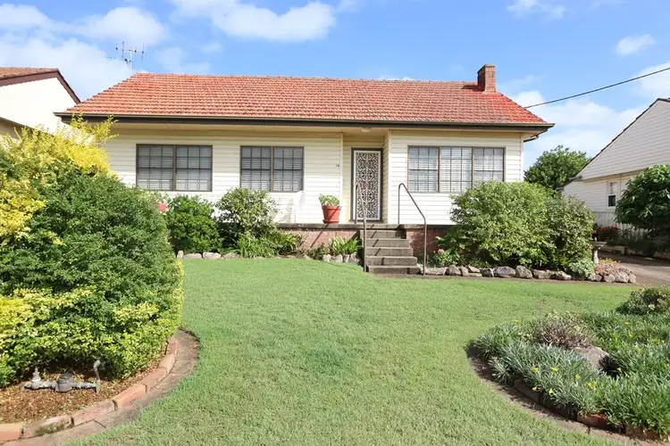 18 Joan Street, Rutherford NSW 2320