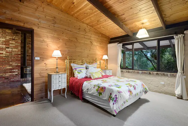 Fifth view of Homely house listing, 6 Caroline Crescent, Hurstbridge VIC 3099