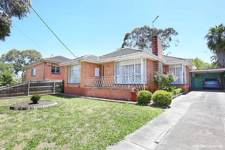 6 Valdoone Court, Oak Park VIC 3046