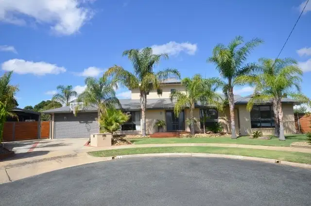 25 Waratah Grove, Echuca VIC 3564