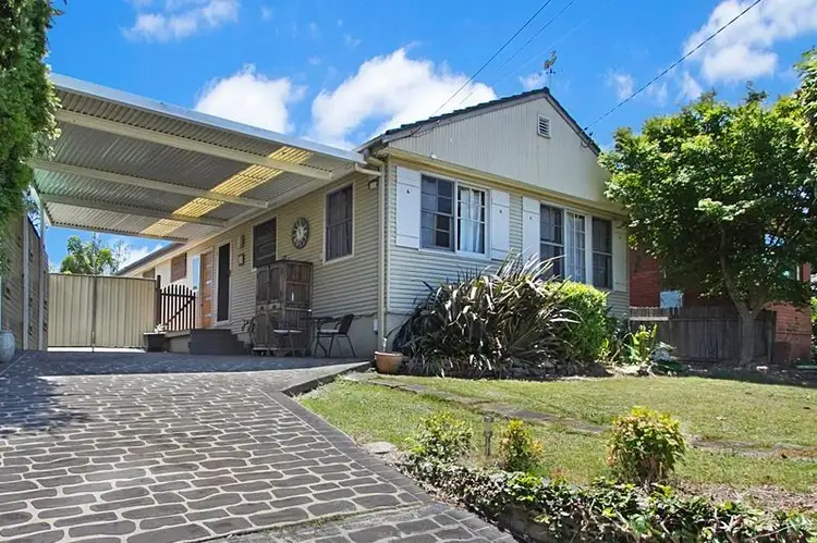 30 Pambula Crescent, Woodpark NSW 2164