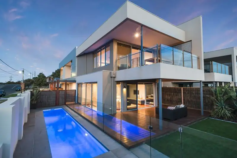 Main view of Homely townhouse listing, 1/8 Bona Vista Avenue, Aspendale VIC 3195