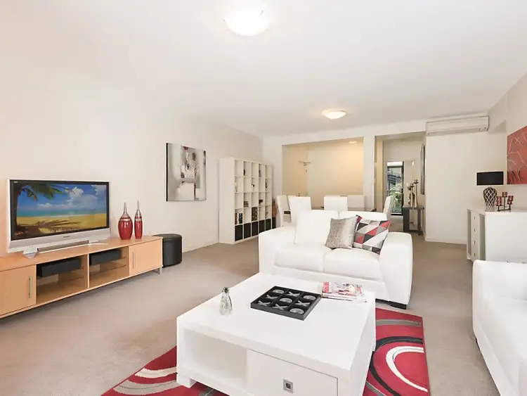 Main view of Homely apartment listing, 7/124 Mounts Bay Road, Perth WA 6000