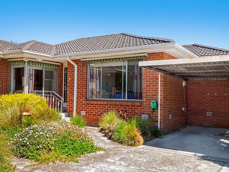 Main view of Homely unit listing, 4/5 Travellyn Court, Blackburn South VIC 3130