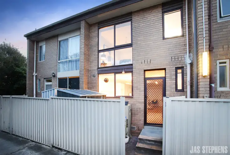 2/14 Ridley Street, Albion VIC 3020