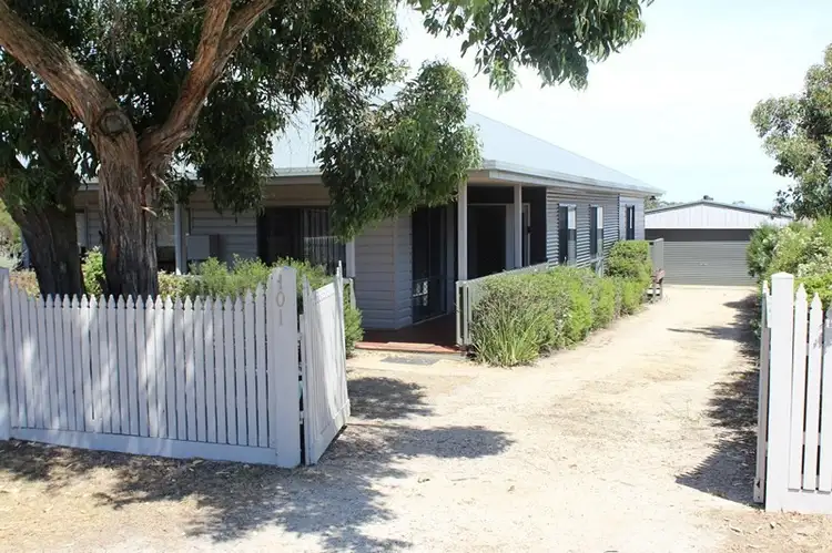 101 GREVILLIA STREET, Walkerville VIC 3956