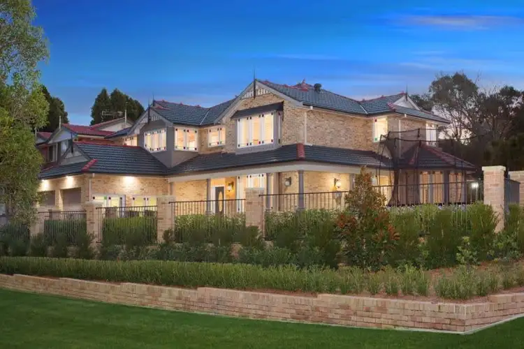 11 Stock Farm Ave, Bella Vista NSW 2153