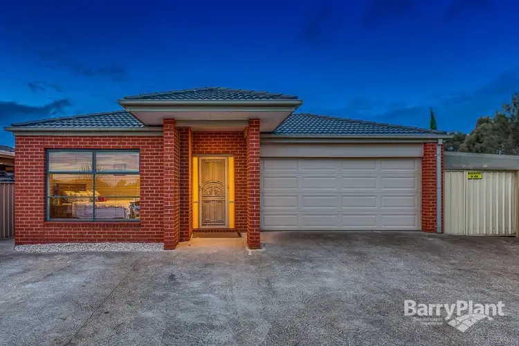 12 Lucas Terrace, Taylors Hill VIC 3037