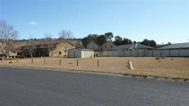 14 Gungarlin Street