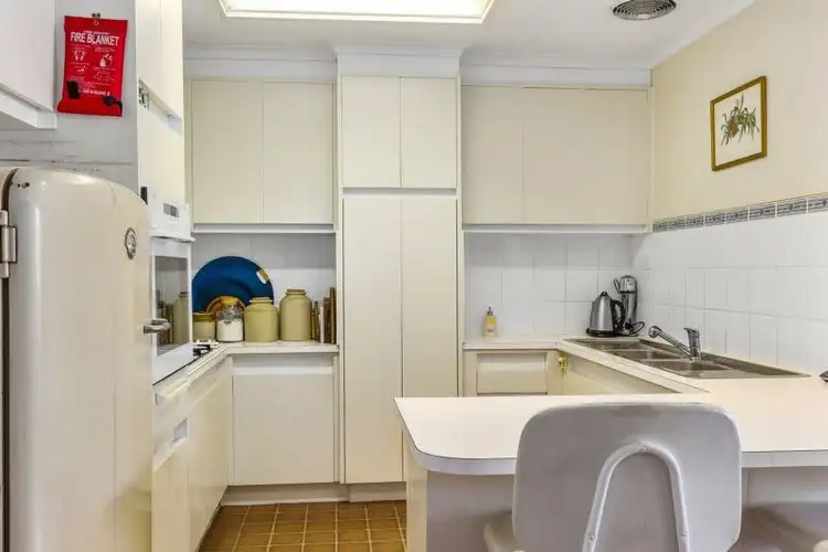 Fourth view of Homely house listing, 6 White Ash Court, Vermont South VIC 3133