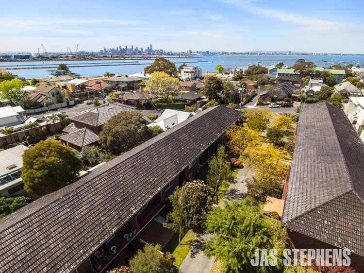 8/77 Dover Road, Williamstown VIC 3016