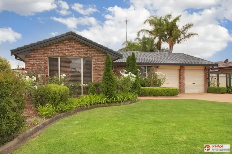 5 Bodalla Court, Wattle Grove NSW 2173