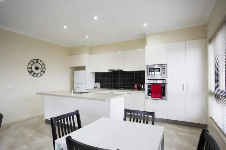 Fifth view of Homely townhouse listing, 2/71 Allingham Street, Golden Square VIC 3555