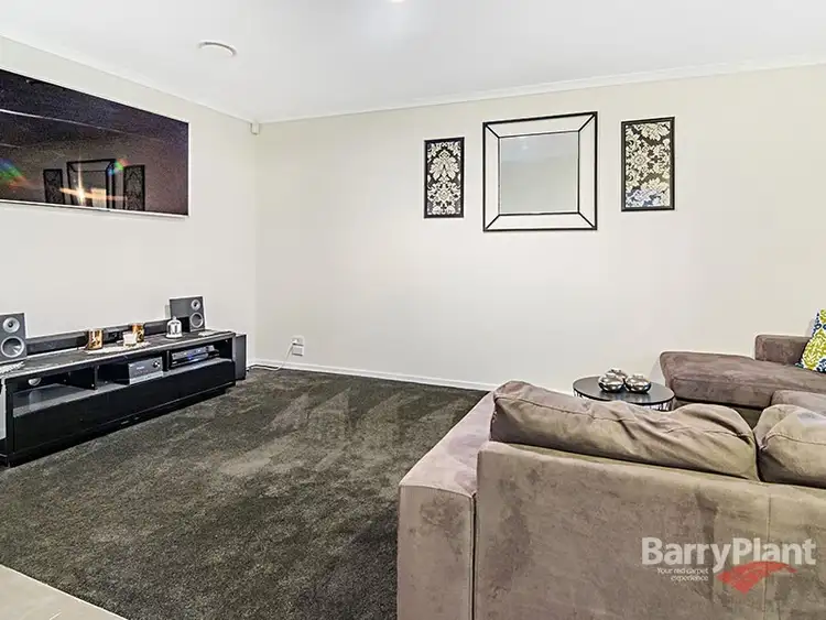Fifth view of Homely house listing, 6 Chateau Close, Hoppers Crossing VIC 3029